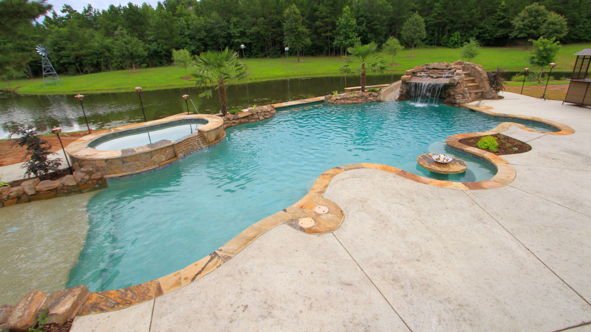Find The Best Pool Companies