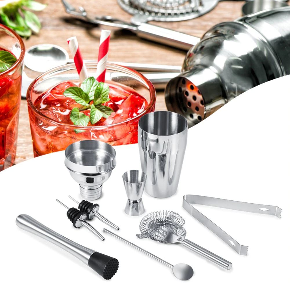 Expand your knowledge through the informative tools offered   by the bartender kit.
